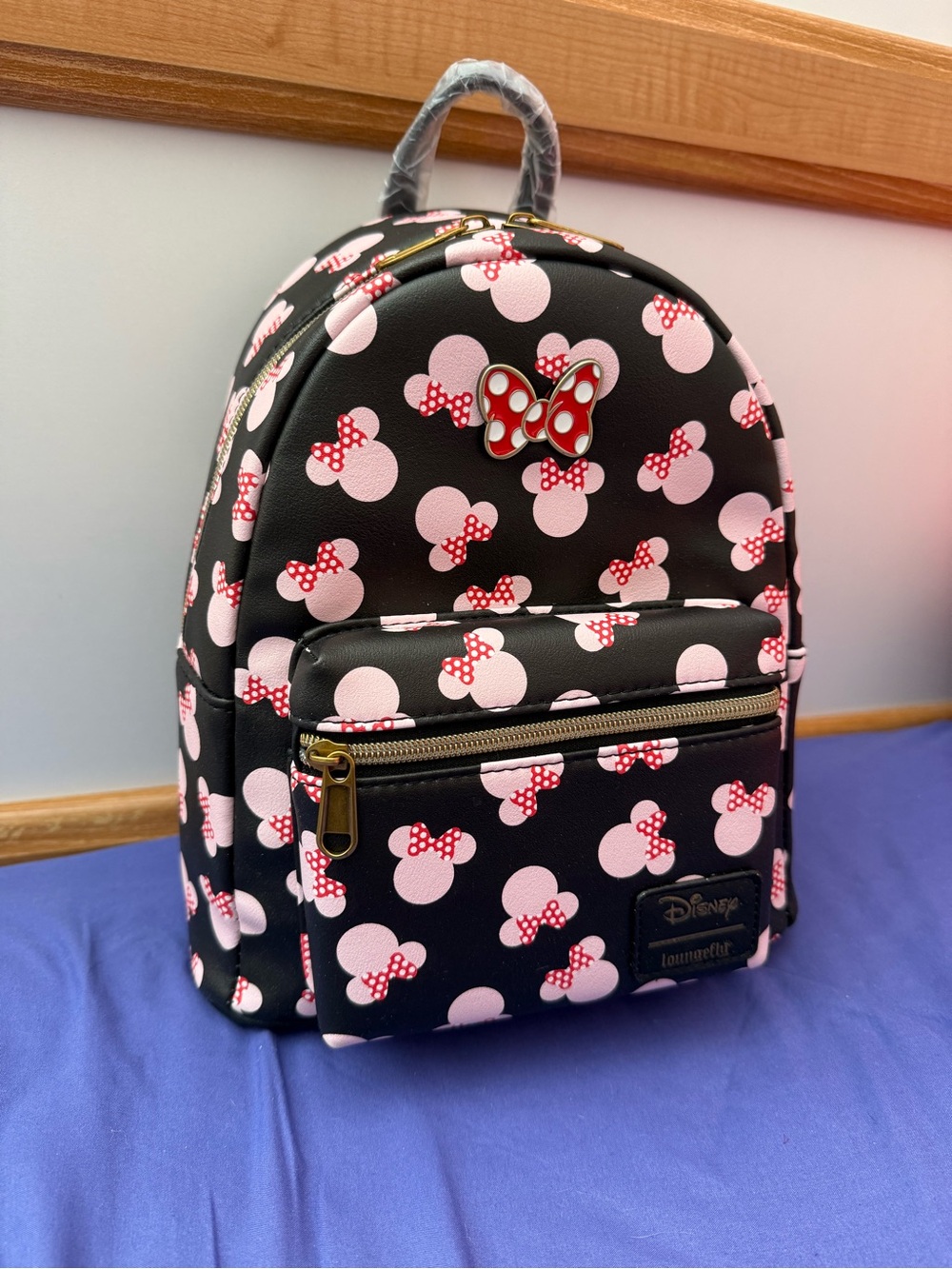 Disney x Loungefly Minnie Mouse Black & Pink Mini Backpack - Picture 2 of 7